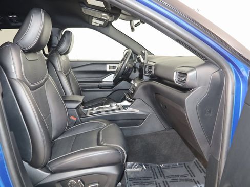 Used 2020 Ford Explorer ST w/ Premium Technology Package image 13