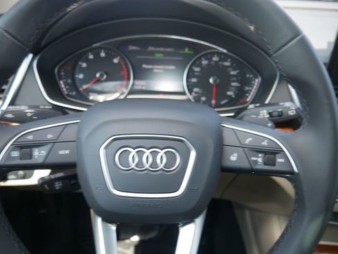 Used 2023 Audi Q5 2.0T Premium w/ Convenience Package AWD/4WD image 31