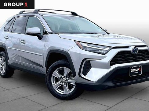 Used 2023 Toyota RAV4 XLE w/ Convenience Package AWD/4WD image 3