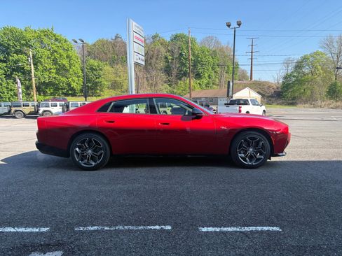 New 2026 Dodge Charger R/T AWD/4WD image 7