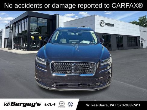 Used 2023 Lincoln Nautilus Reserve w/ Monochromatic Package AWD/4WD image 2