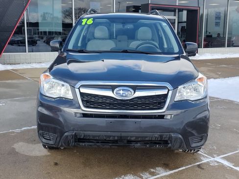 Used 2016 Subaru Forester 2.5i Premium w/ All-Weather Package image 2