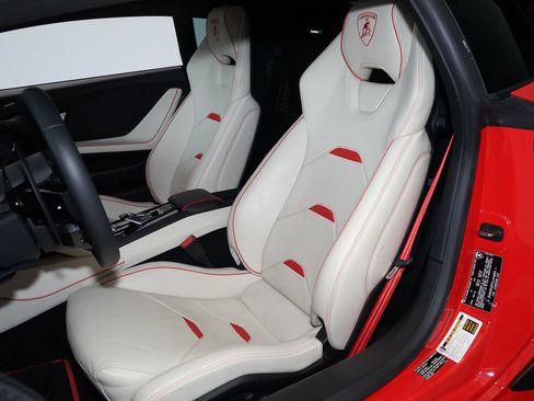 Used 2020 Lamborghini Huracan EVO AWD/4WD image 10