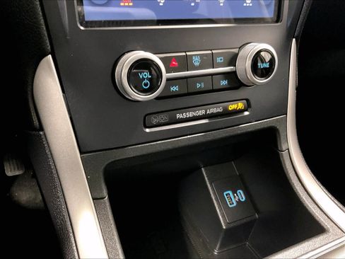 Used 2022 Ford Edge SEL w/ Convenience Package image 25