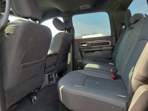 Used 2024 RAM 2500 Big Horn w/ Safety Group image 21