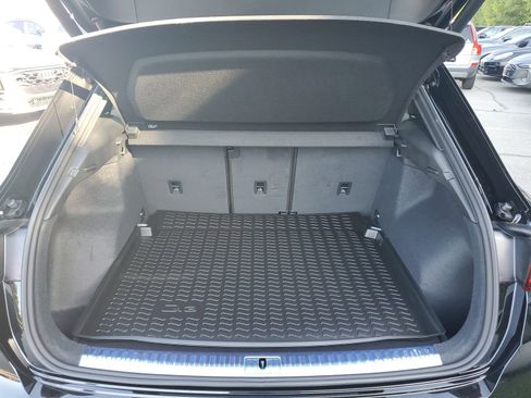 Used 2025 Audi Q3 2.0T Premium Plus w/ Premium Plus Package image 9