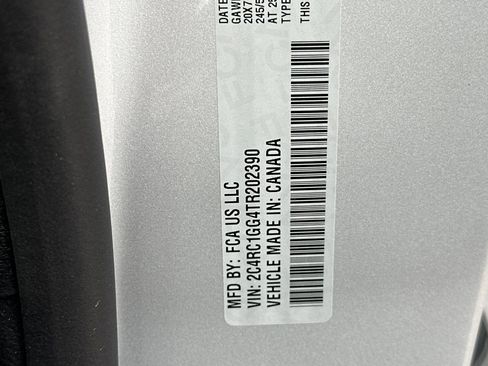 New 2026 Chrysler Pacifica Limited w/ Uconnect Theater Family Group FWD image 36