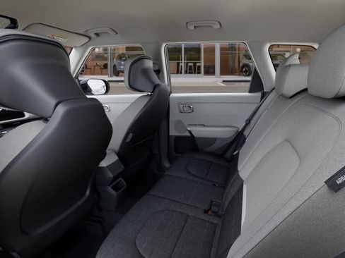 New 2027 Kia Seltos S FWD image 18