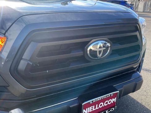 Used 2022 Toyota Tacoma SR image 30