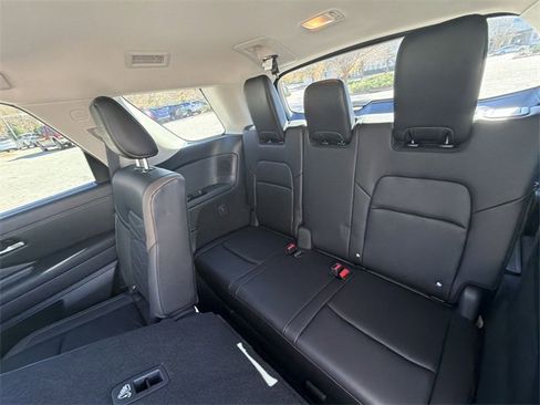 Used 2024 Nissan Pathfinder Platinum w/ Cargo Package image 24