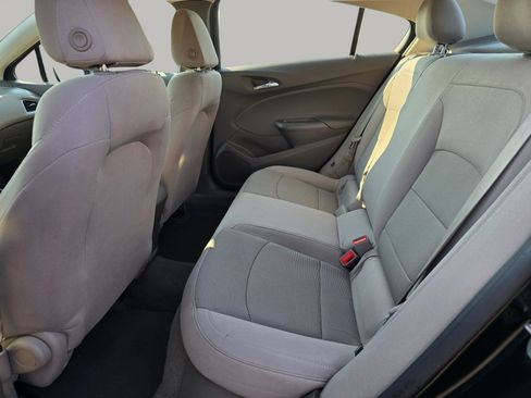 Used 2017 Chevrolet Cruze LS FWD image 21