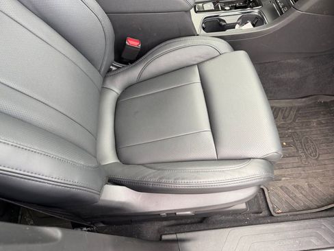 Used 2025 Subaru Ascent Bronze Edition image 18