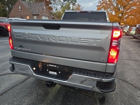 Used 2023 Chevrolet Silverado 1500 LT image 26