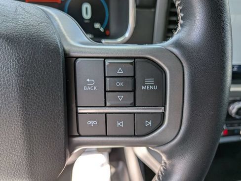 Certified 2022 Ford F150 Lariat AWD/4WD image 11