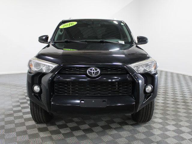 Used 2016 Toyota 4Runner SR5 AWD/4WD image 9