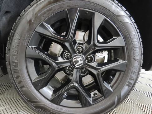 Used 2024 Honda HR-V Sport image 31