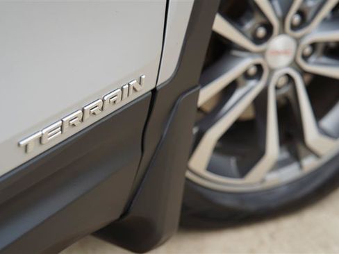 Used 2019 GMC Terrain SLT w/ Preferred Package FWD image 21
