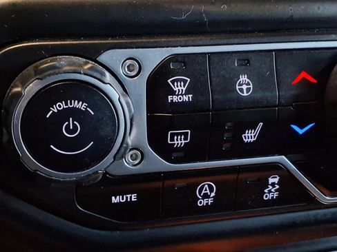 Used 2021 Jeep Wrangler Sport AWD/4WD image 25