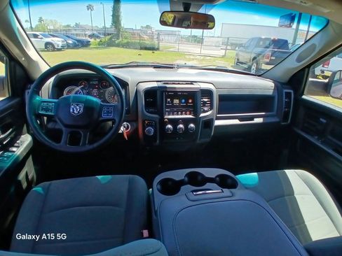 Used 2017 RAM 1500 Express w/ Express Value Package RWD image 23