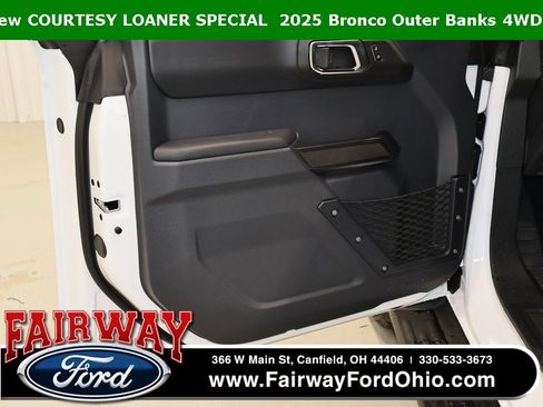 New 2025 Ford Bronco Outer Banks image 9