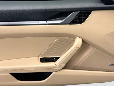 Used 2021 Porsche 911 Carrera image 21