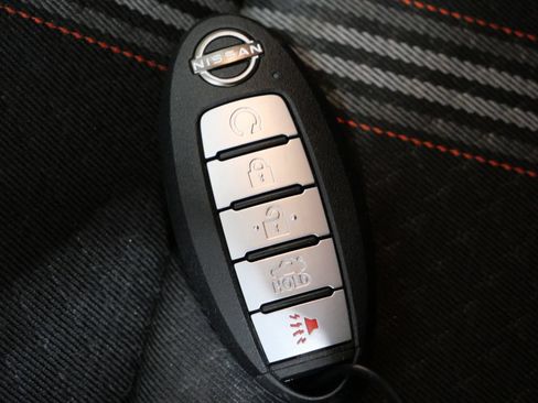 Used 2024 Nissan Altima 2.5 SR FWD image 24