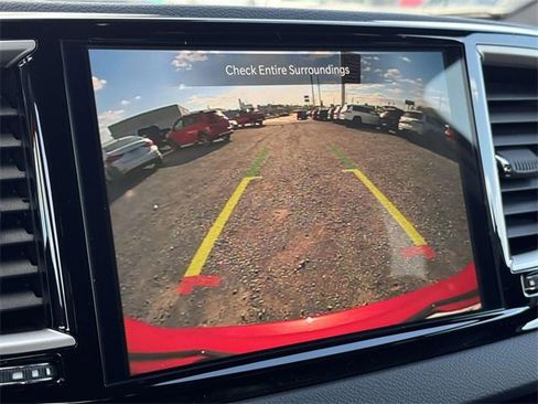 New 2026 Chrysler Voyager LX image 4