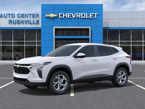 New 2026 Chevrolet Trax LS w/ LS Convenience Package FWD image 2