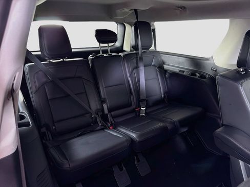 Used 2026 Lincoln Navigator L Reserve AWD/4WD image 31