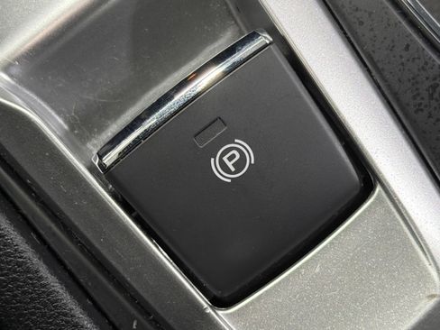 Certified 2025 Subaru Ascent Premium AWD/4WD image 29