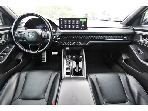 Used 2023 Honda Accord Sport image 10