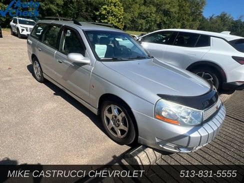 Used 2004 Saturn L-Series LW300 FWD image 2