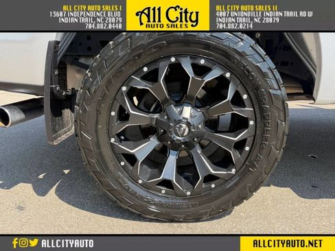 Used 2017 Ford F150 XLT w/ Equipment Group 302A Luxury AWD/4WD image 16