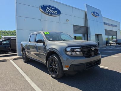 Used 2024 Ford Maverick Lariat w/ Black Appearance Package