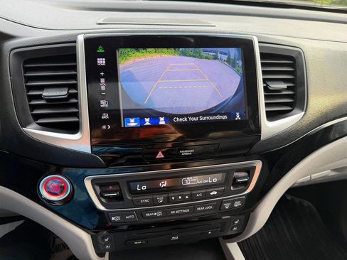 Used 2016 Honda Pilot Elite image 41