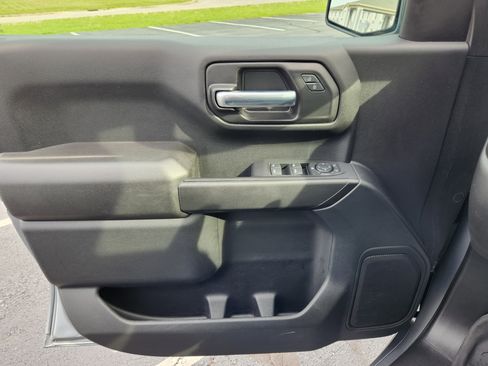 Used 2024 Chevrolet Silverado 1500 Custom image 22