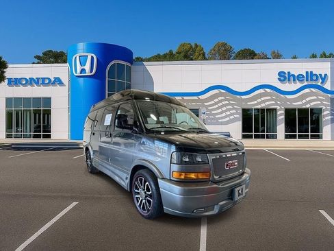 Used 2024 GMC Savana 2500 w/ Driver Convenience Package image 2