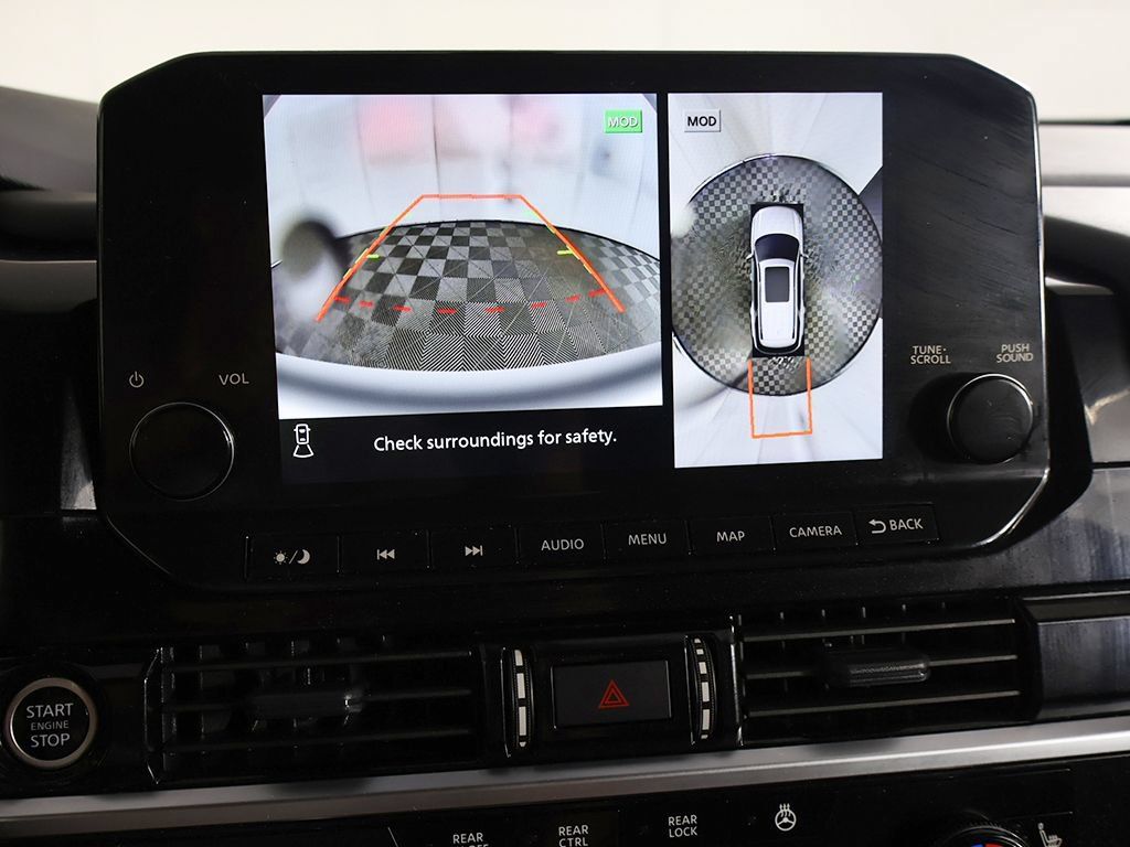 Used 2024 Nissan Pathfinder SL AWD/4WD image 44