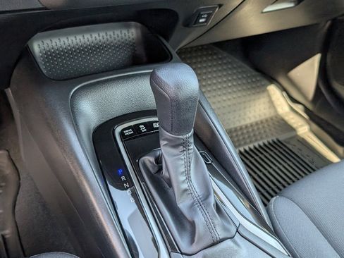 Used 2025 Toyota Corolla LE image 16