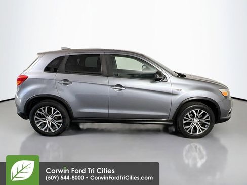 Used 2017 Mitsubishi Outlander Sport ES FWD image 18