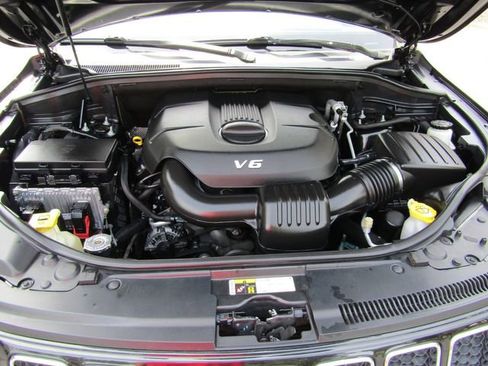 Used 2015 Jeep Grand Cherokee Overland w/ Advanced Technology Group image 9