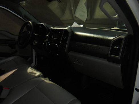 Used 2017 Ford F250 XL w/ XL Value Package RWD image 8