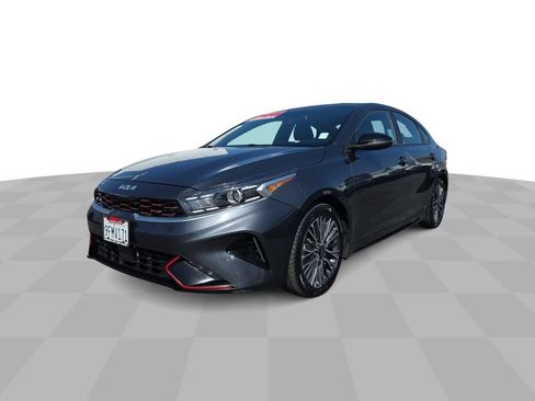 Used 2023 Kia Forte GT-Line w/ GT-Line Technology Package FWD image 4