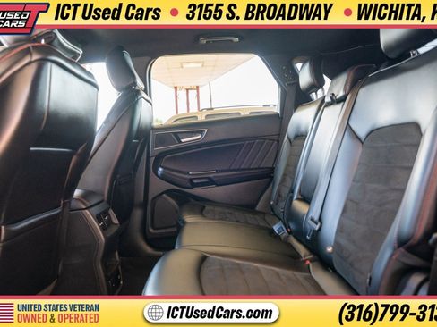 Used 2020 Ford Edge ST-Line w/ Cold Weather Package AWD/4WD image 13