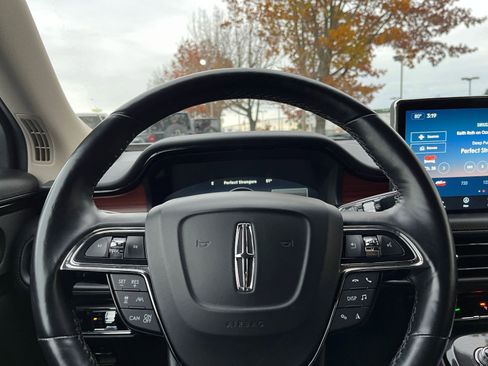 Used 2023 Lincoln Nautilus Reserve w/ Equipment Group 201A image 31