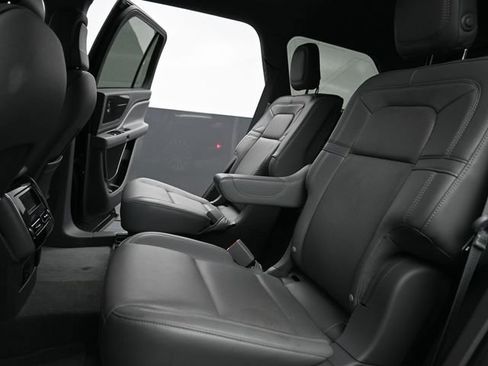 Used 2020 Lincoln Aviator Reserve AWD/4WD image 19