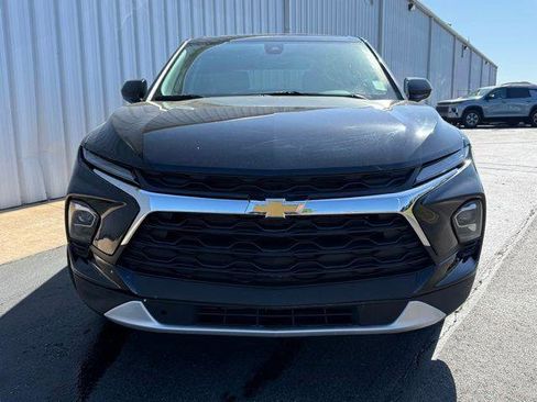 Used 2025 Chevrolet Blazer LT AWD/4WD image 14