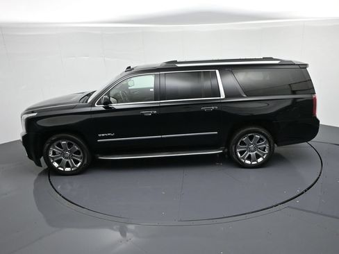Used 2016 GMC Yukon XL Denali w/ Open Road Package AWD/4WD image 17