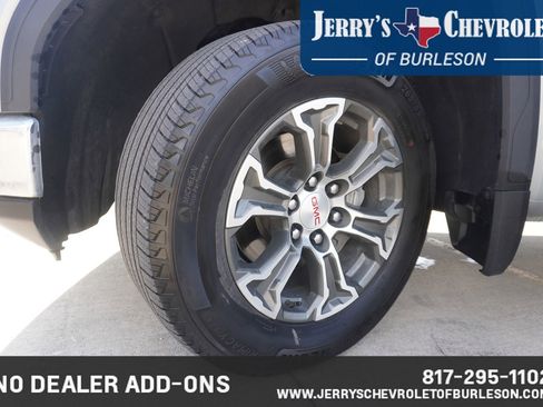 Used 2026 GMC Sierra 1500 SLT AWD/4WD image 12