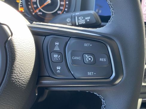 New 2025 Jeep Gladiator High Tide image 22